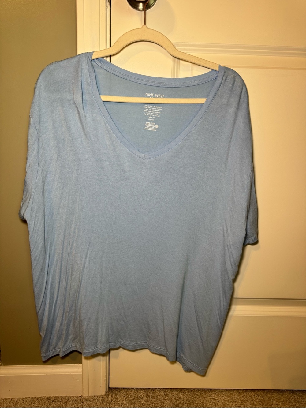 Nine West Light Blue V-Neck Short Sleeve Tee